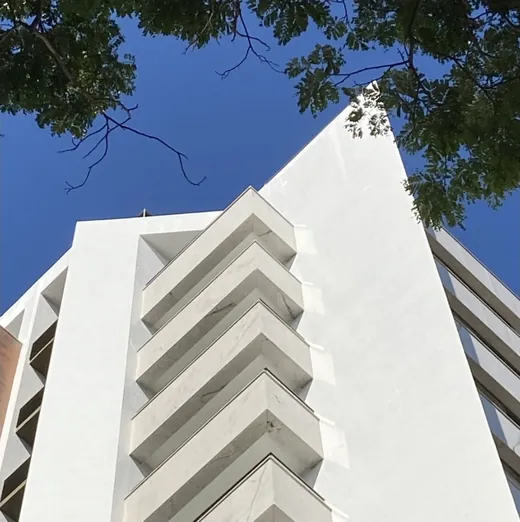 ZOHO — detalhe de fachada, Porto Alegre